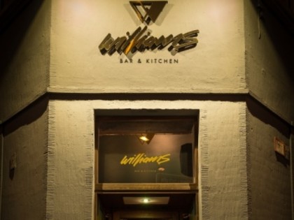 照片:  Williams 